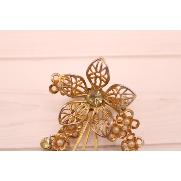 Peridot and Pearl Flower Floral Pin Brooch Lapel Hat Elegant Jewelry Vintage - Picture 6 of 12